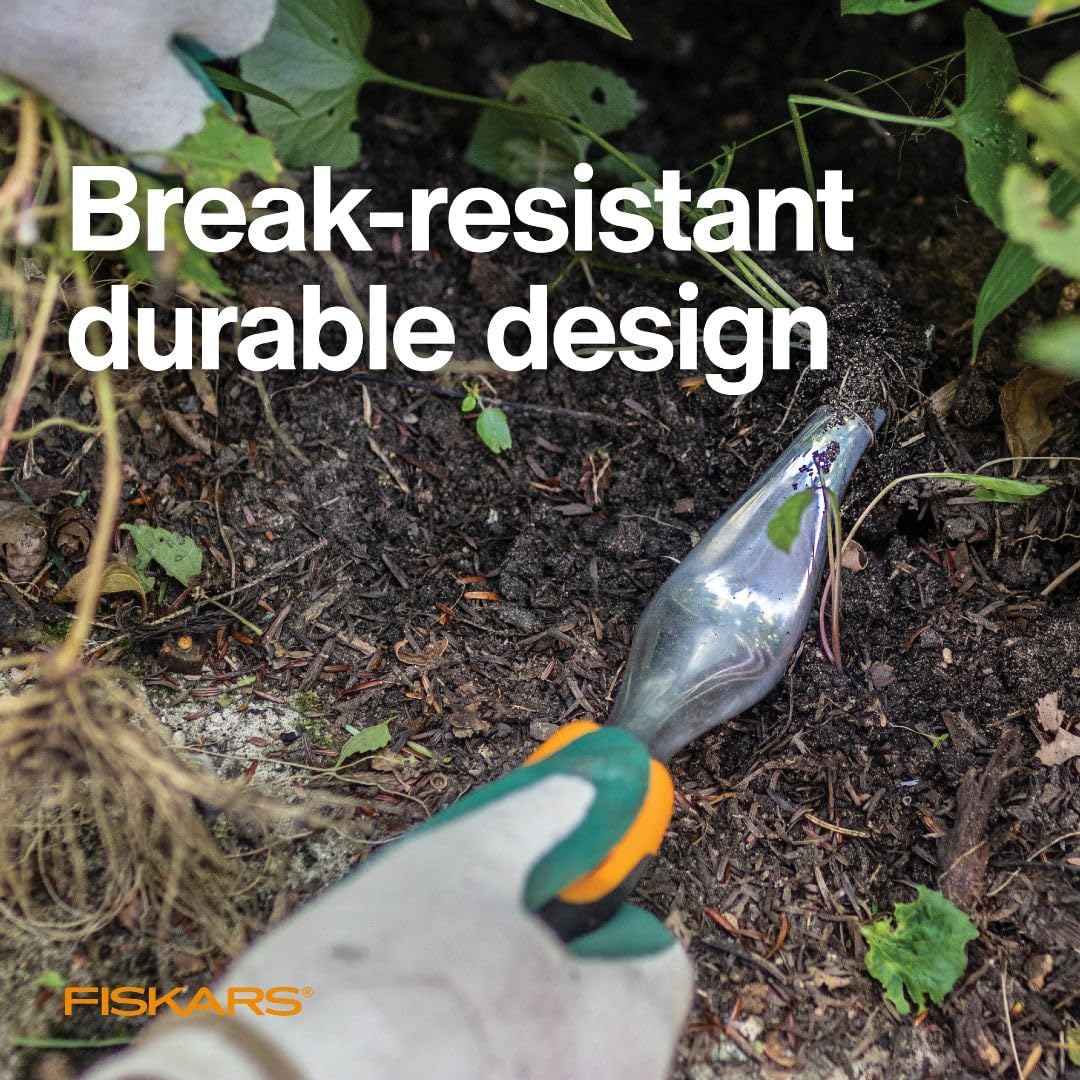 Fiskars Ergo Weeder Tool for Weeding, Heavy Duty Gardening Hand Tool with Ergonomic Handle and Hanging Hole for Storage, Remove Weeds and Roots like