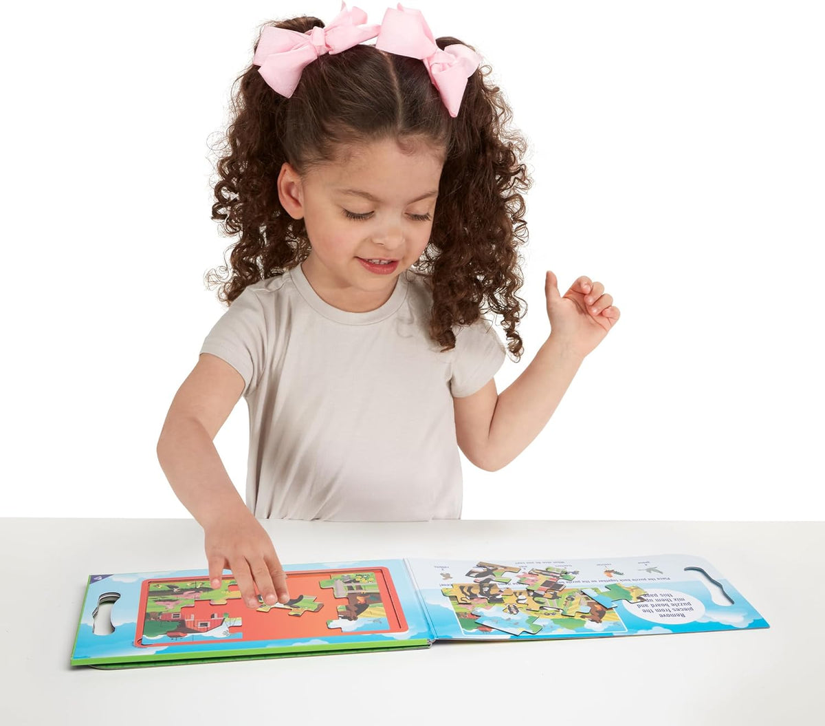 Melissa & Doug Take-Along Magnetic Jigsaw Puzzle Set – On the Farm (2 x 15 Piece) Travel Activity Toy for Preschoolers and Kids Ages 3+ - FSC