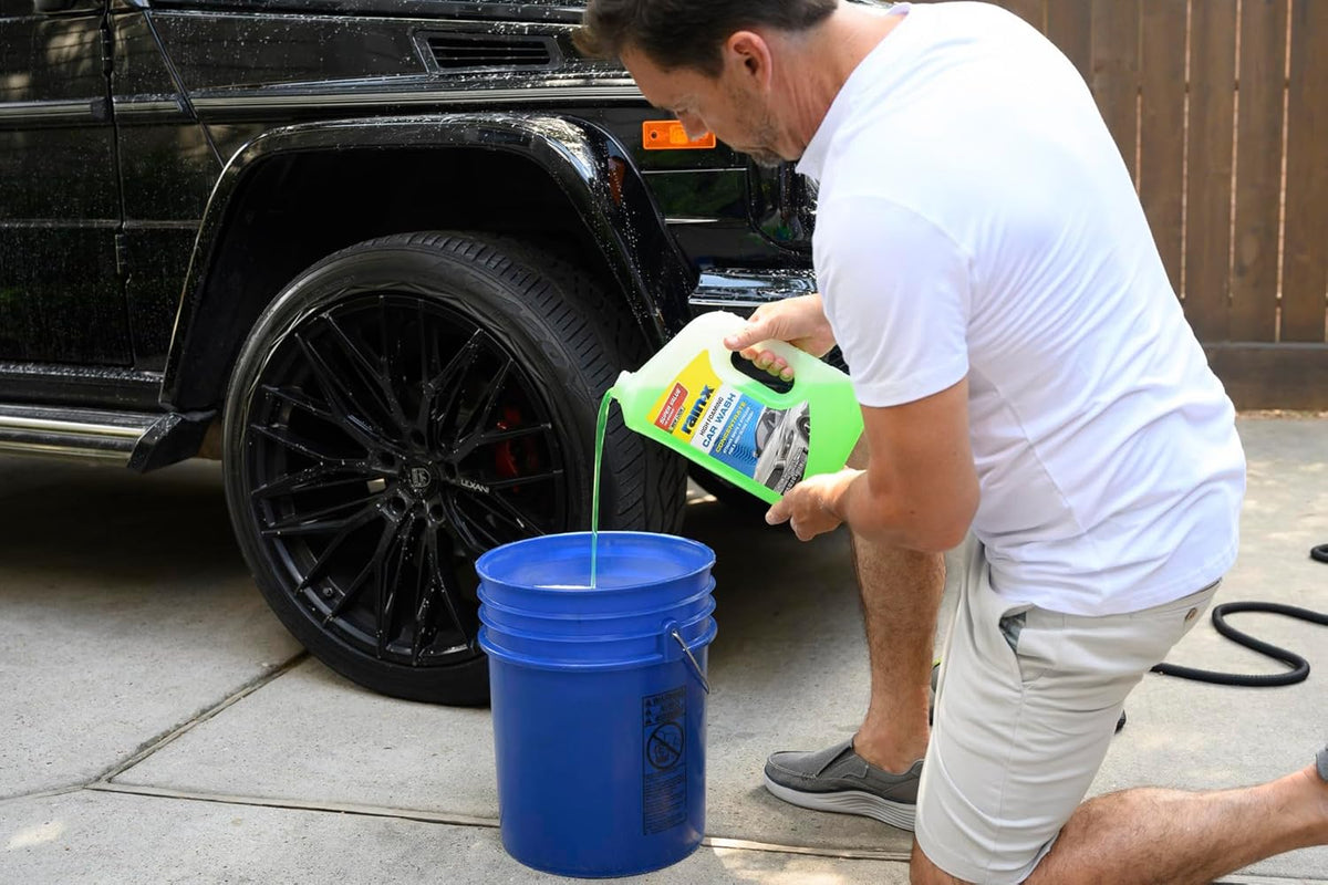 Rain-X 620191 Foaming Car Wash - 100 fl oz. High-Foaming, Concentrated Formula for Greater Cleaning Action, Safely Lifting Dirt, Grime and Residues