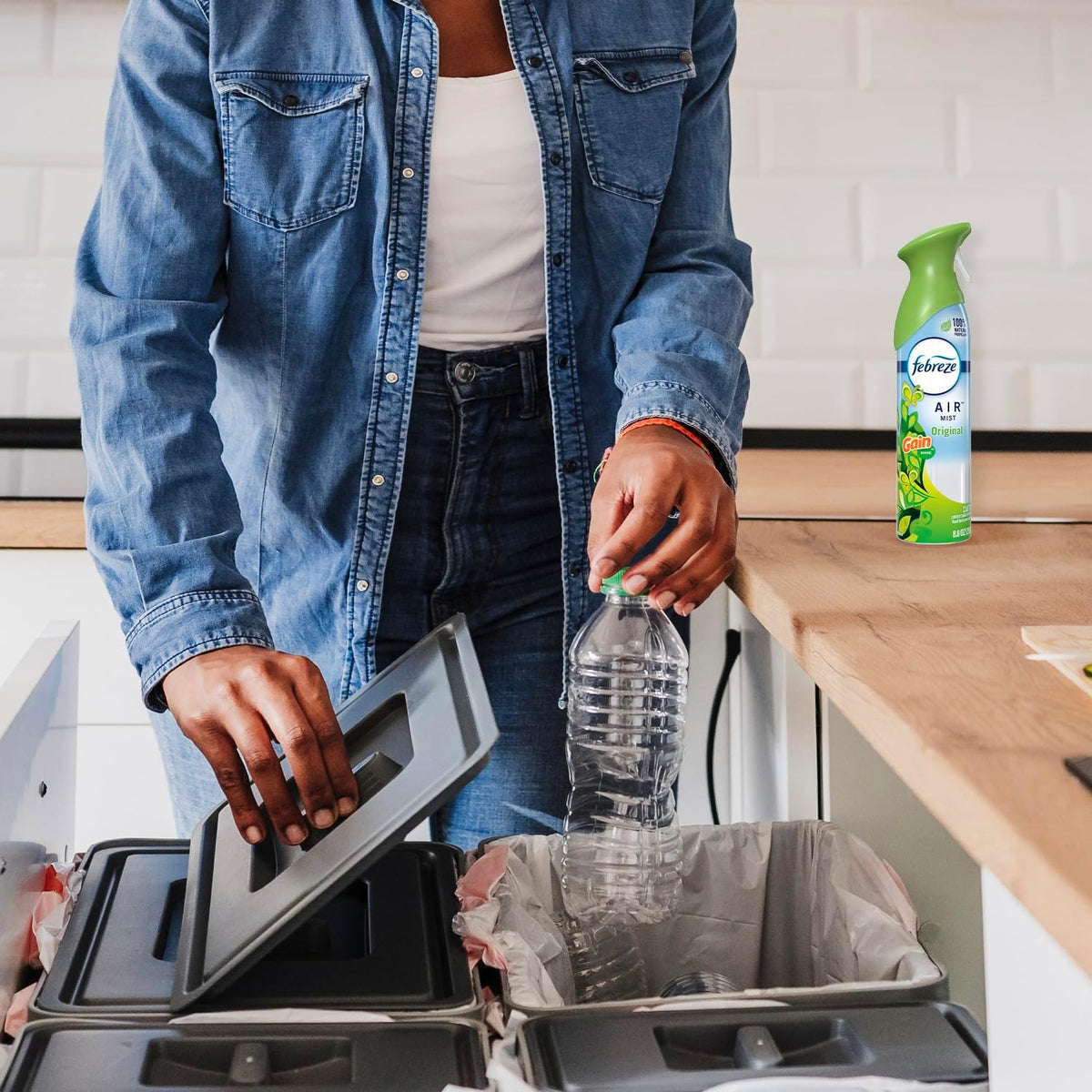 Febreze Air Mist Air Freshener Spray, Odor-Fighting Room Spray, Air Fresheners for Home and Bathroom and Kitchen, Aerosol Can, Gain Original Scent