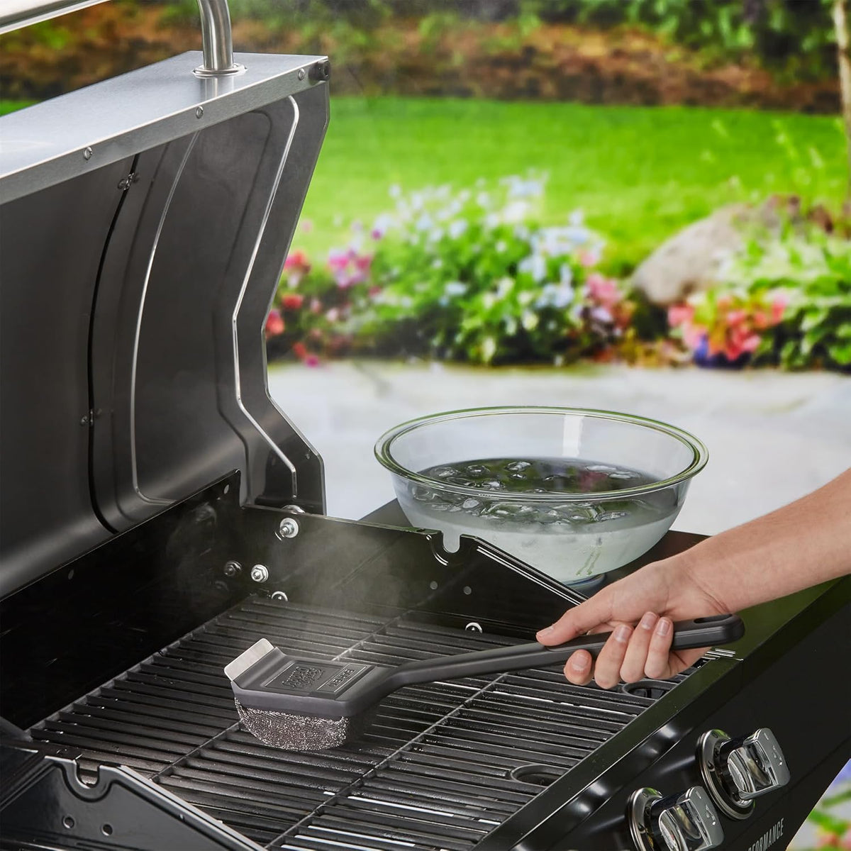 Mr. Bar-B-Q Steam Clean Grill Brush Powered by Scrub Daddy
