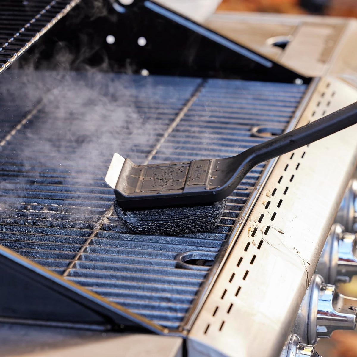 Mr. Bar-B-Q Steam Clean Grill Brush Powered by Scrub Daddy
