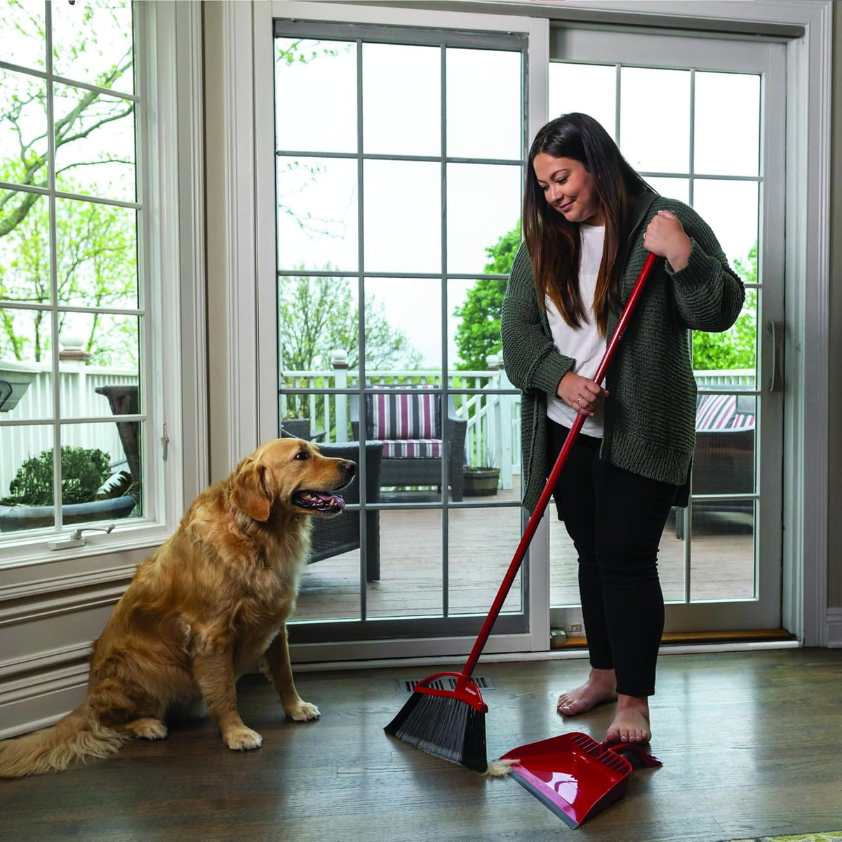 O-Cedar Pet Pro Broom with Step-On Dustpan | Remove 99% with One Sweep | DustPan Removes 3 Times More Pet Hair | Quiet Cleaning Tool for Cat and Dog