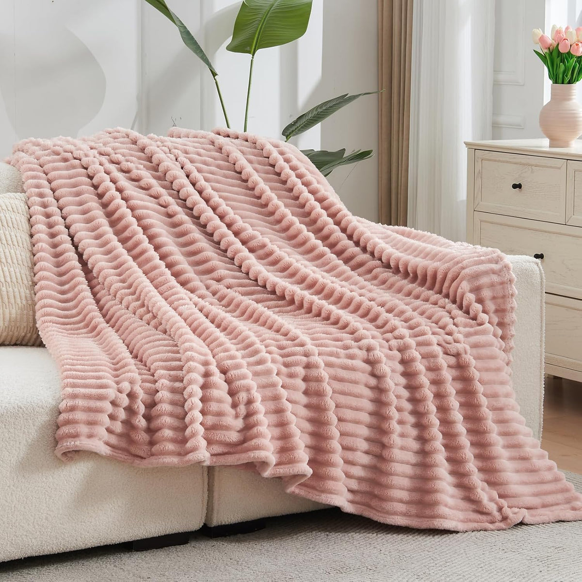 NEWCOSPLAY Super Soft Throw Blanket Pink Premium Silky Flannel Fleece 3D Ribbed Jacquard Lightweight Bed Blanket All Season Use