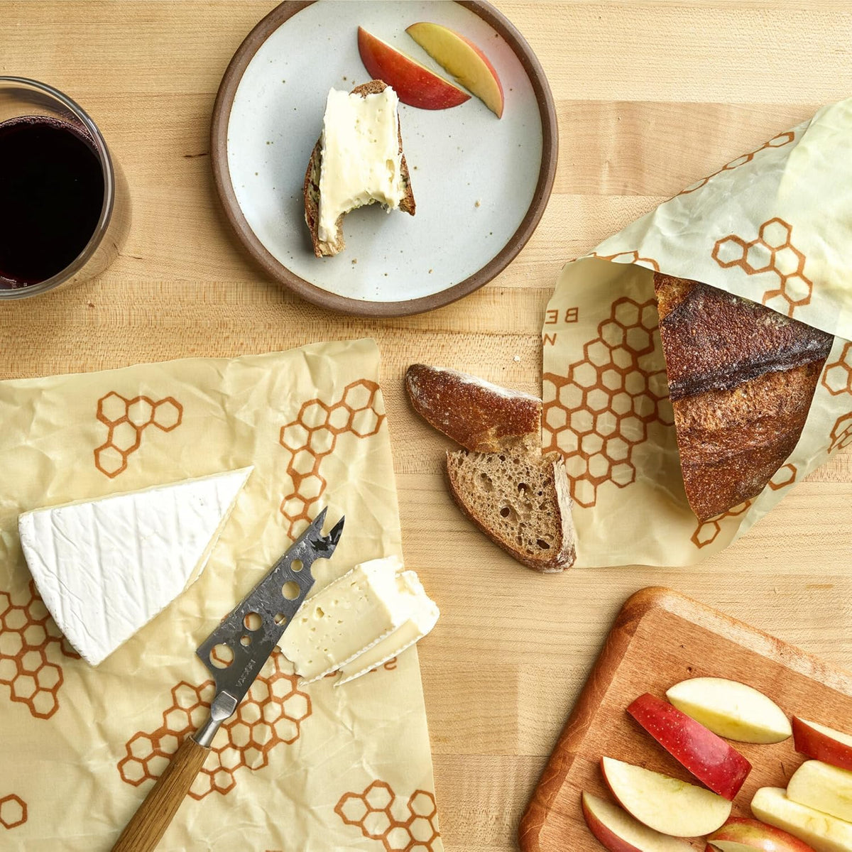 Bee's Wrap Beeswax Wraps for Food - Bread Wrap - Made in USA Reusable Bread Storage Bags - Organic & Eco-Friendly Alternative to Aluminum Foil